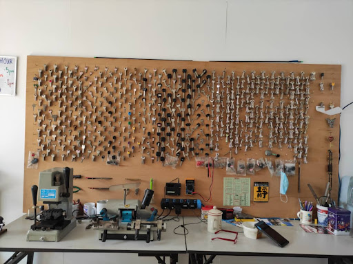 12 Locksmith 12 Locksmith
